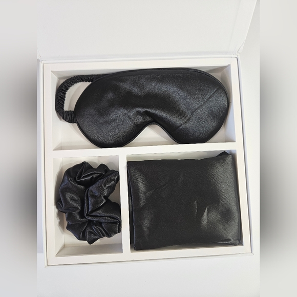 Luxury GIFT set 100% Silk Pillow Case, Sleeping Eye Mask, Scrunchies - Picture 5 of 8